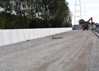 betonnen L profielen, L elementen, keerwanden, mur en L, mur soutènement, L steine kaufen, L steine, bloc beton, CBS Beton, Wielsbeke; Haven Gent